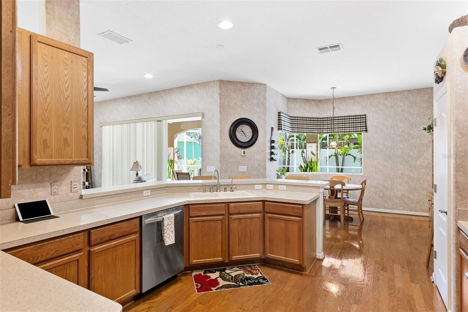 Image 17 of 51 For 3322 Ashmonte Drive