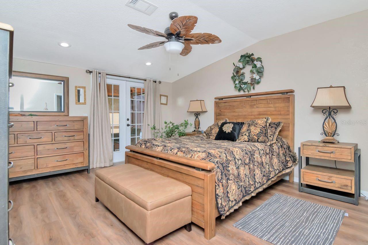 Image 22 of 70 For 6707 Dormany Road