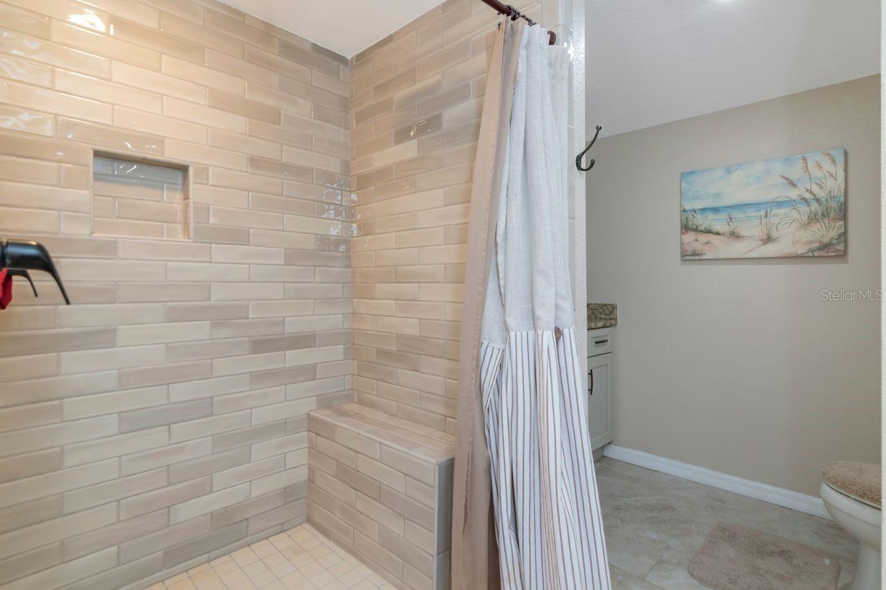 Image 24 of 70 For 6707 Dormany Road