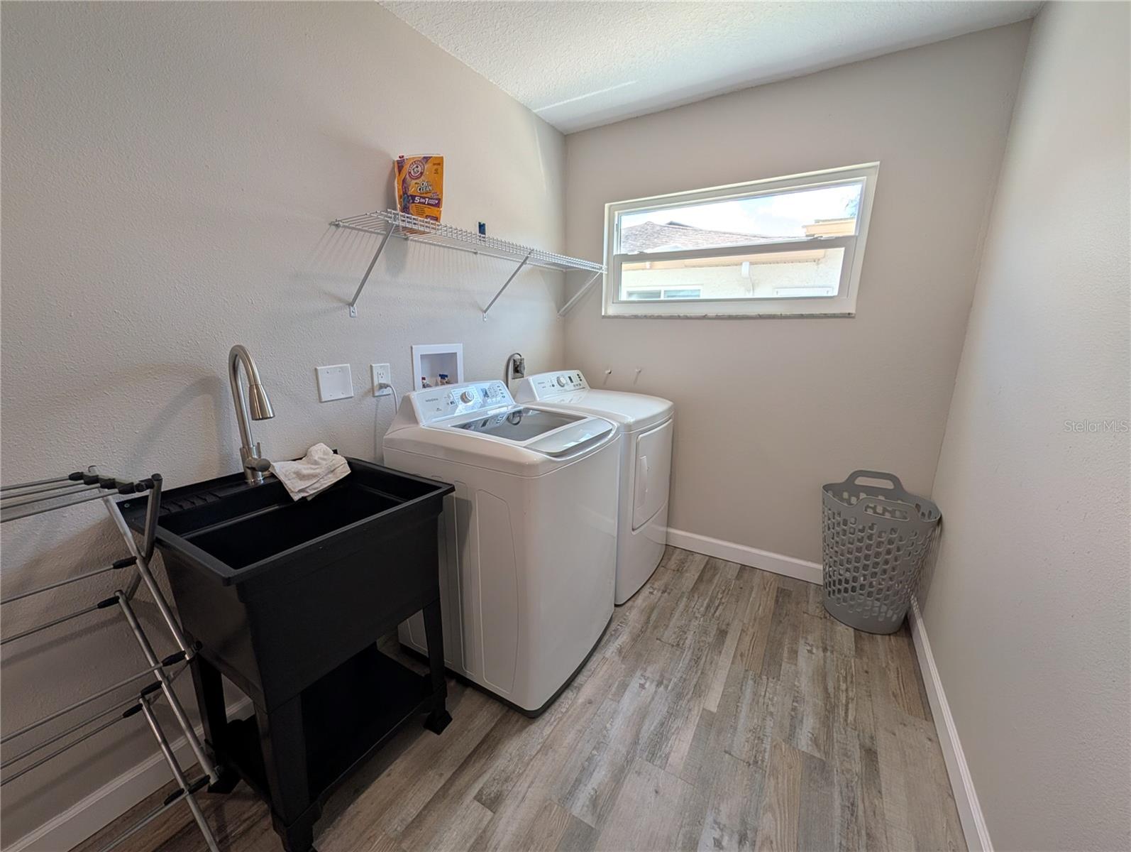 Image 15 of 21 For 4368 Marine Parkway