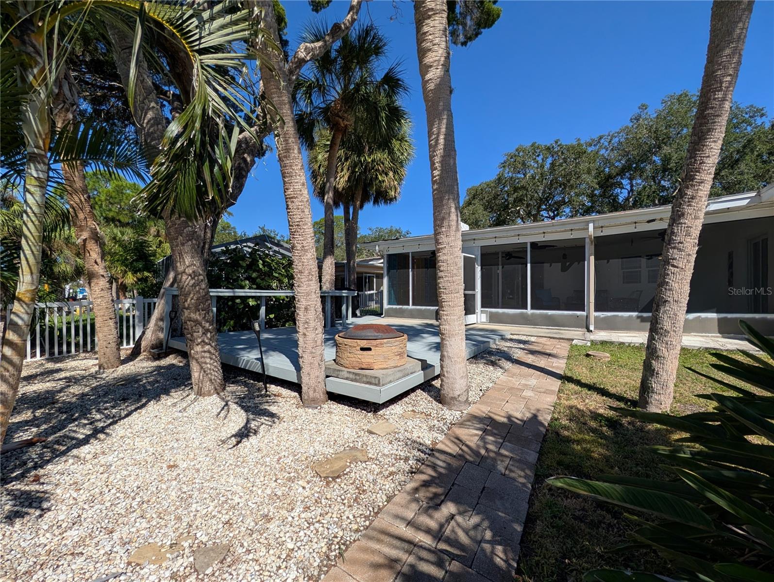 Image 19 of 21 For 4368 Marine Parkway