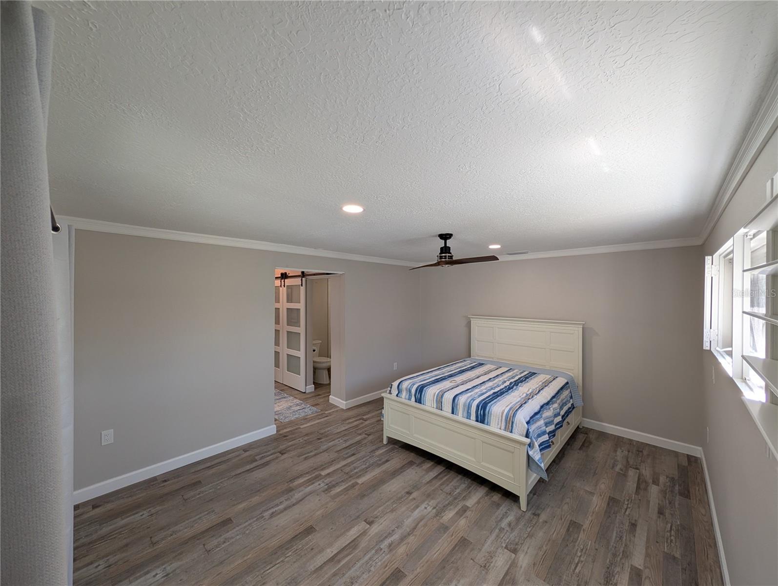 Image 5 of 21 For 4368 Marine Parkway