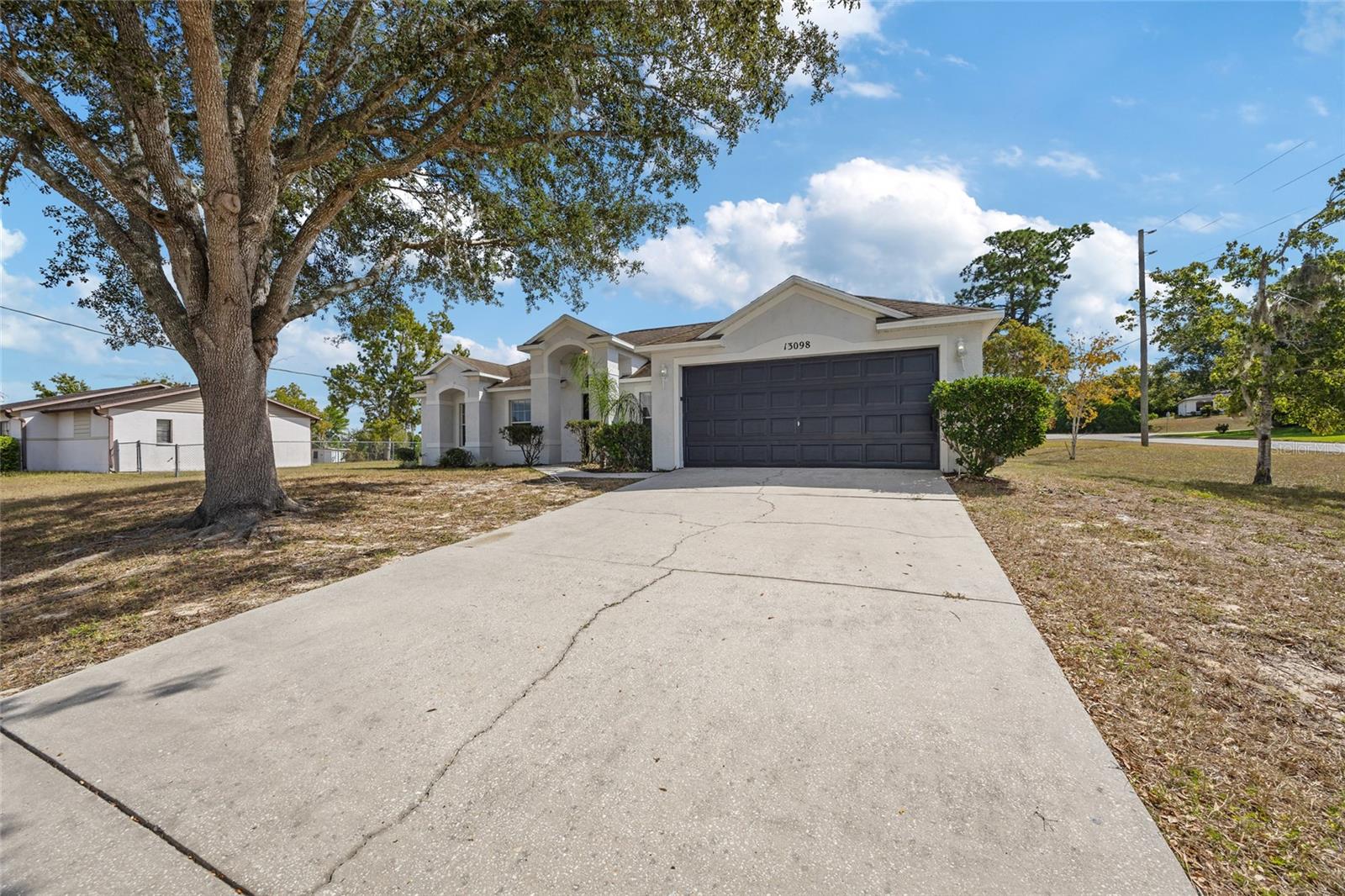 Listing photo id 32 for 13098 Hanley Drive