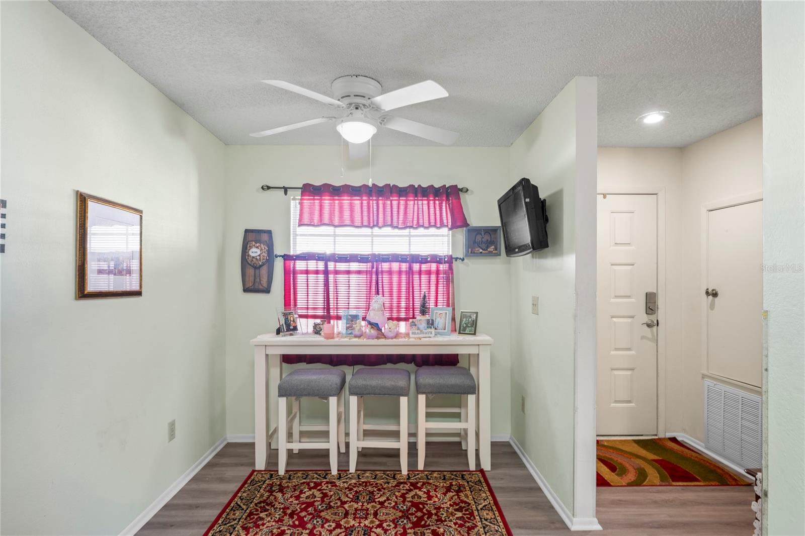 Image 13 of 54 For 12041 Hoosier Court 202
