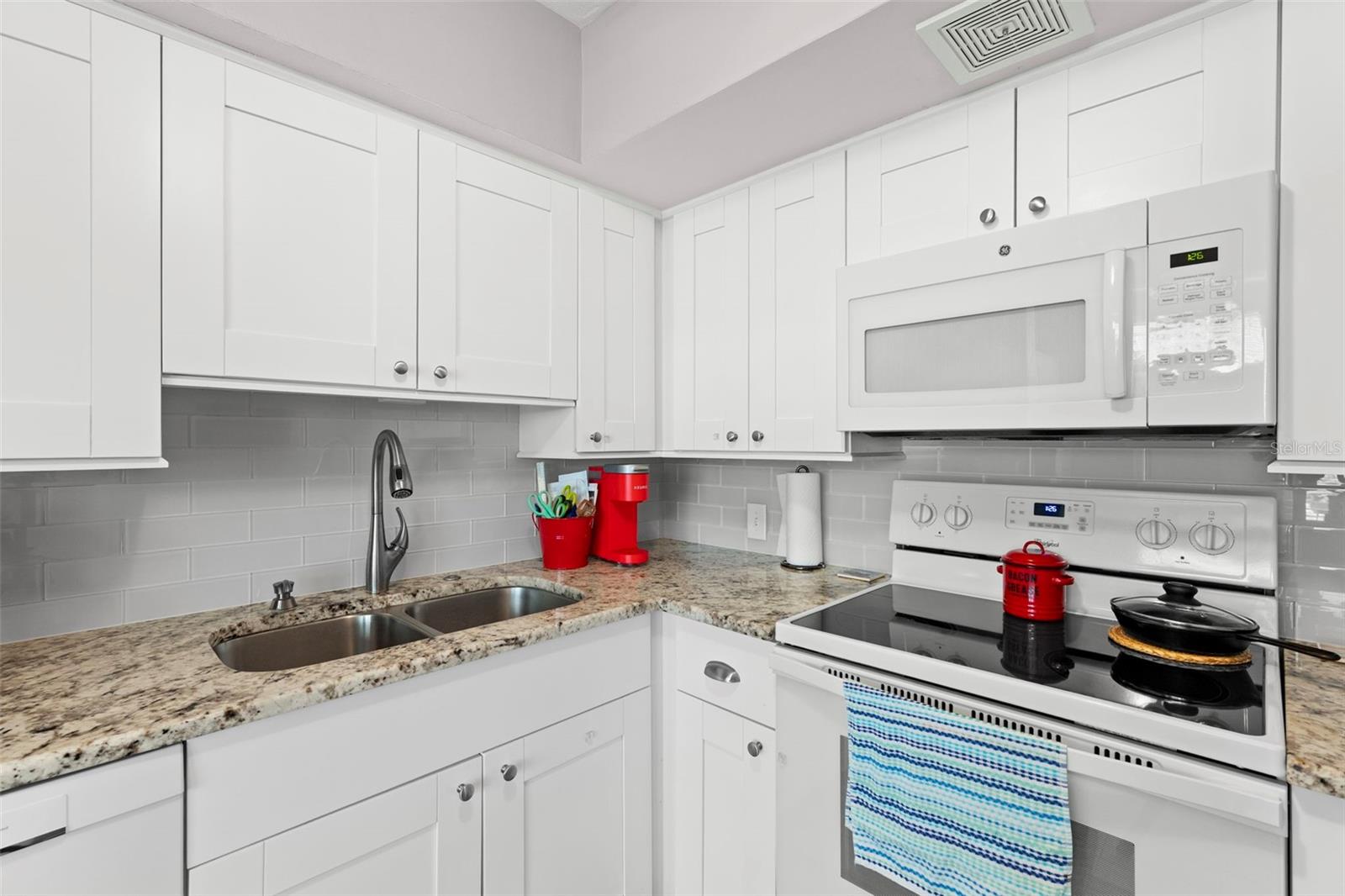 Image 13 of 25 For 4152 55th Way N 927
