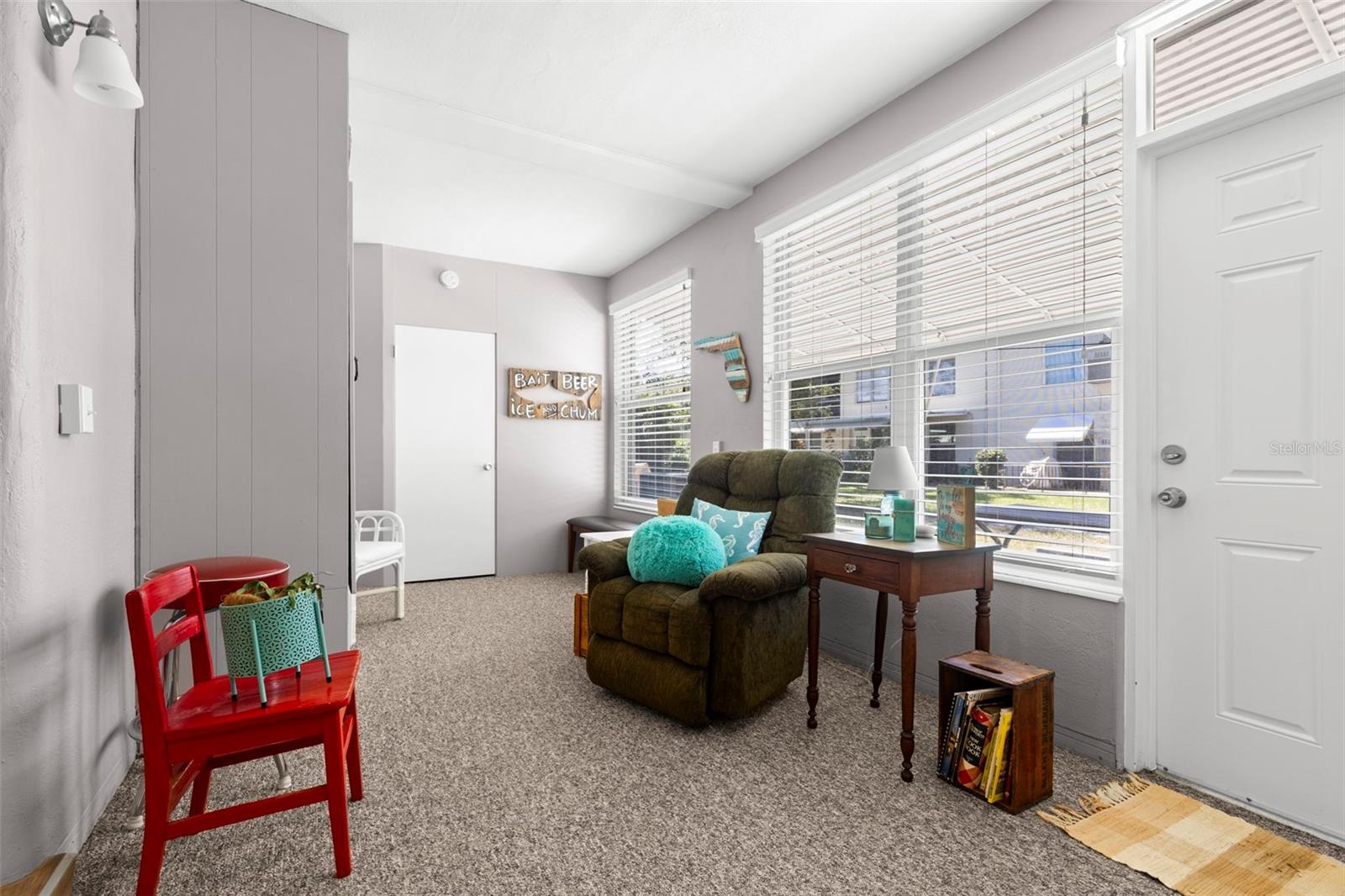 Image 15 of 25 For 4152 55th Way N 927