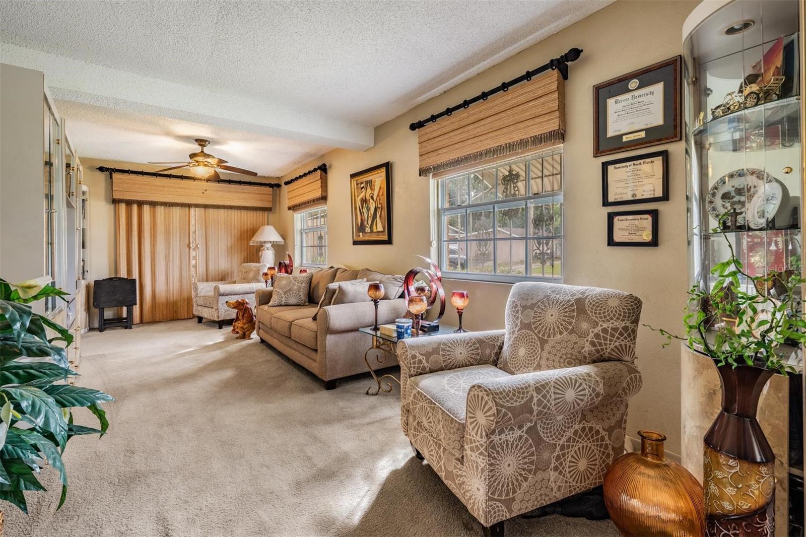 Listing photo id 9 for 2520 St Conrad Street