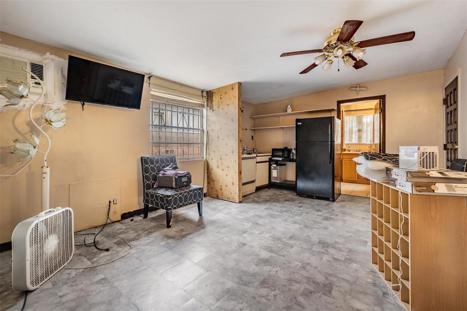 Listing photo id 20 for 2520 St Conrad Street