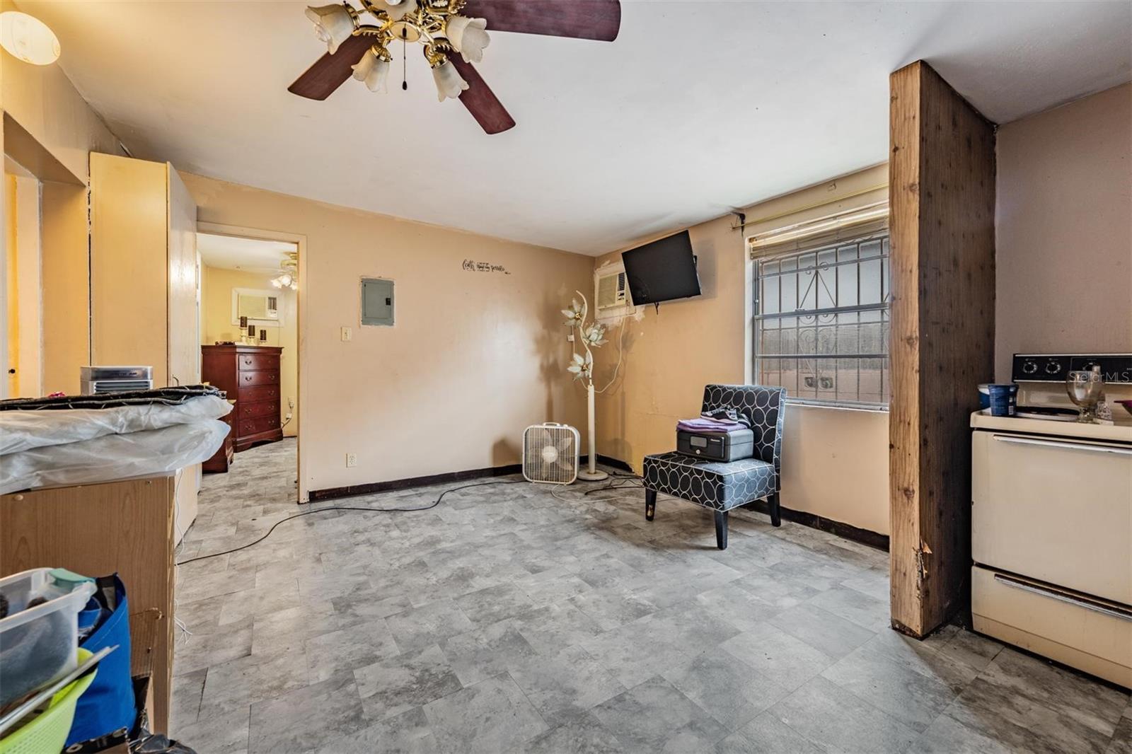 Listing photo id 21 for 2520 St Conrad Street