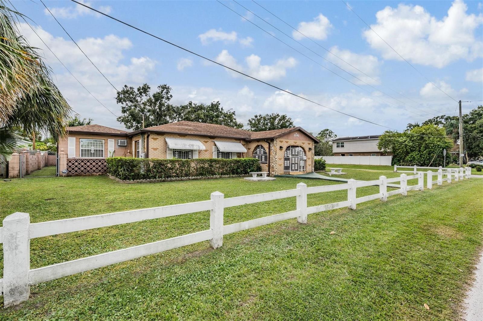Listing photo id 43 for 2520 St Conrad Street