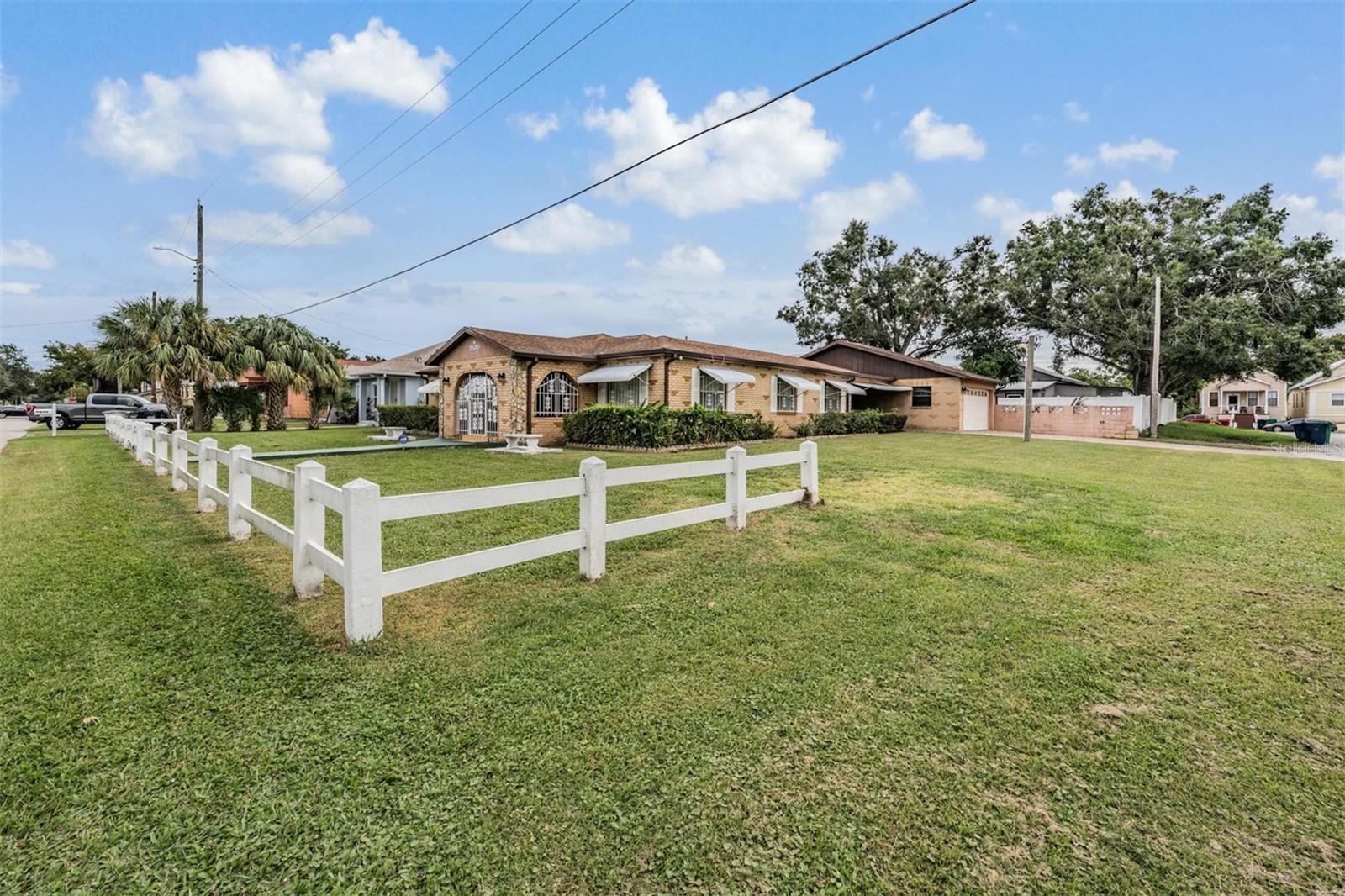 Listing photo id 44 for 2520 St Conrad Street