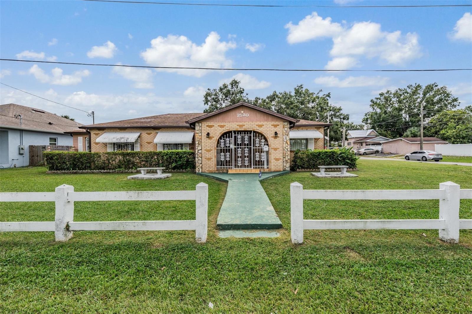 Listing photo id 46 for 2520 St Conrad Street