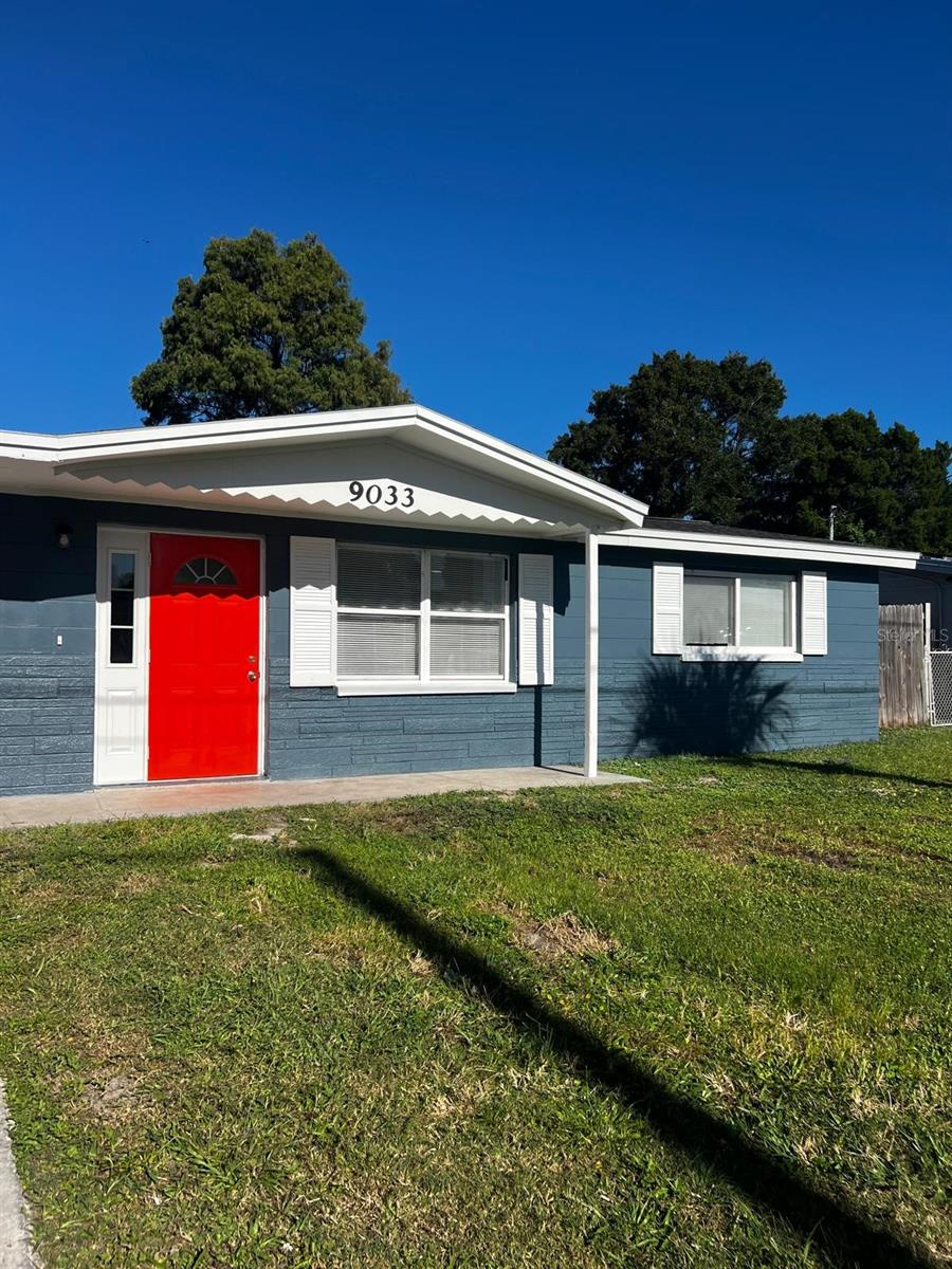 Listing photo id 11 for 9033 Pegasus Avenue