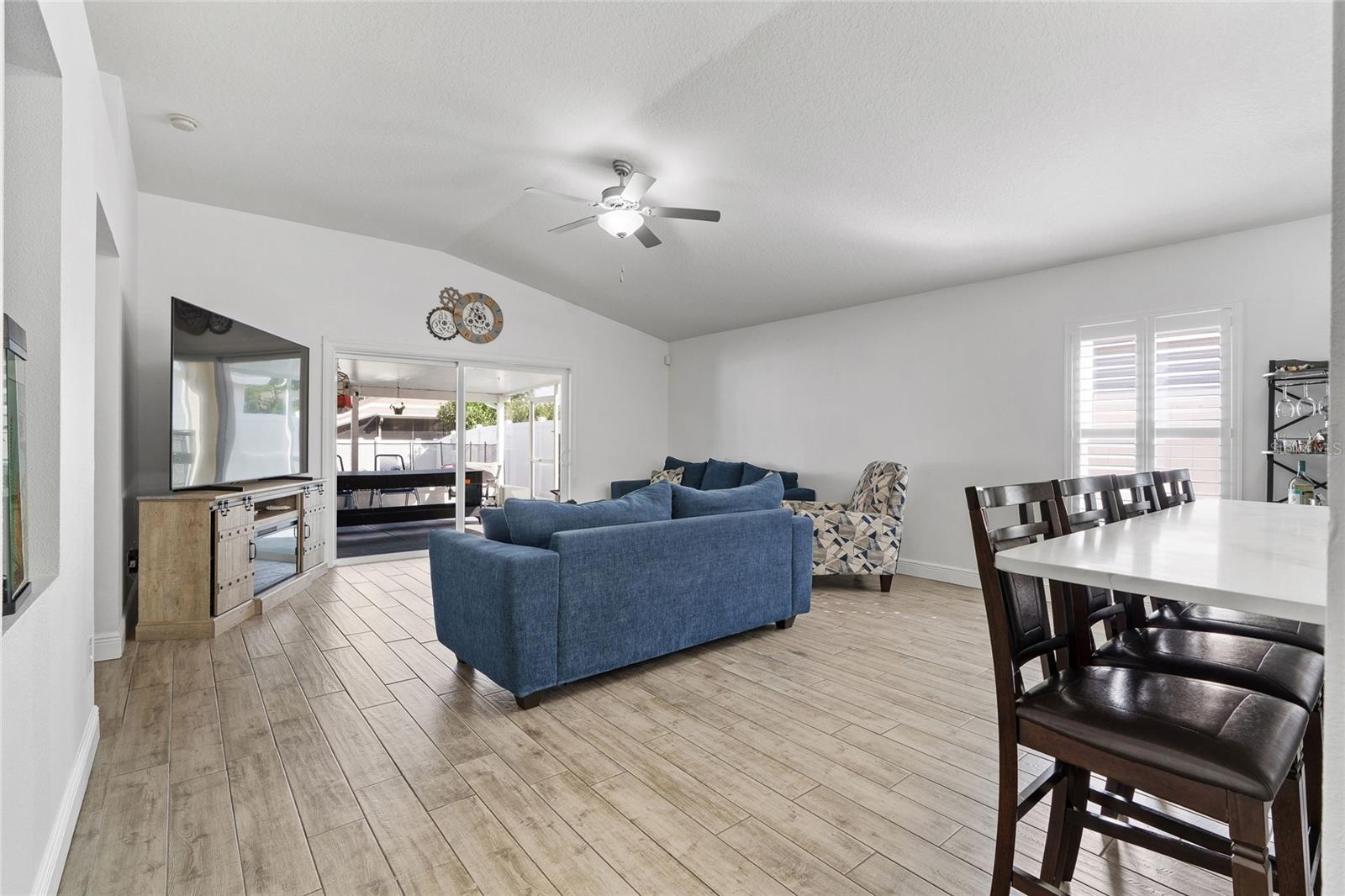 Image 15 of 48 For 10436 Hunters Haven Boulevard