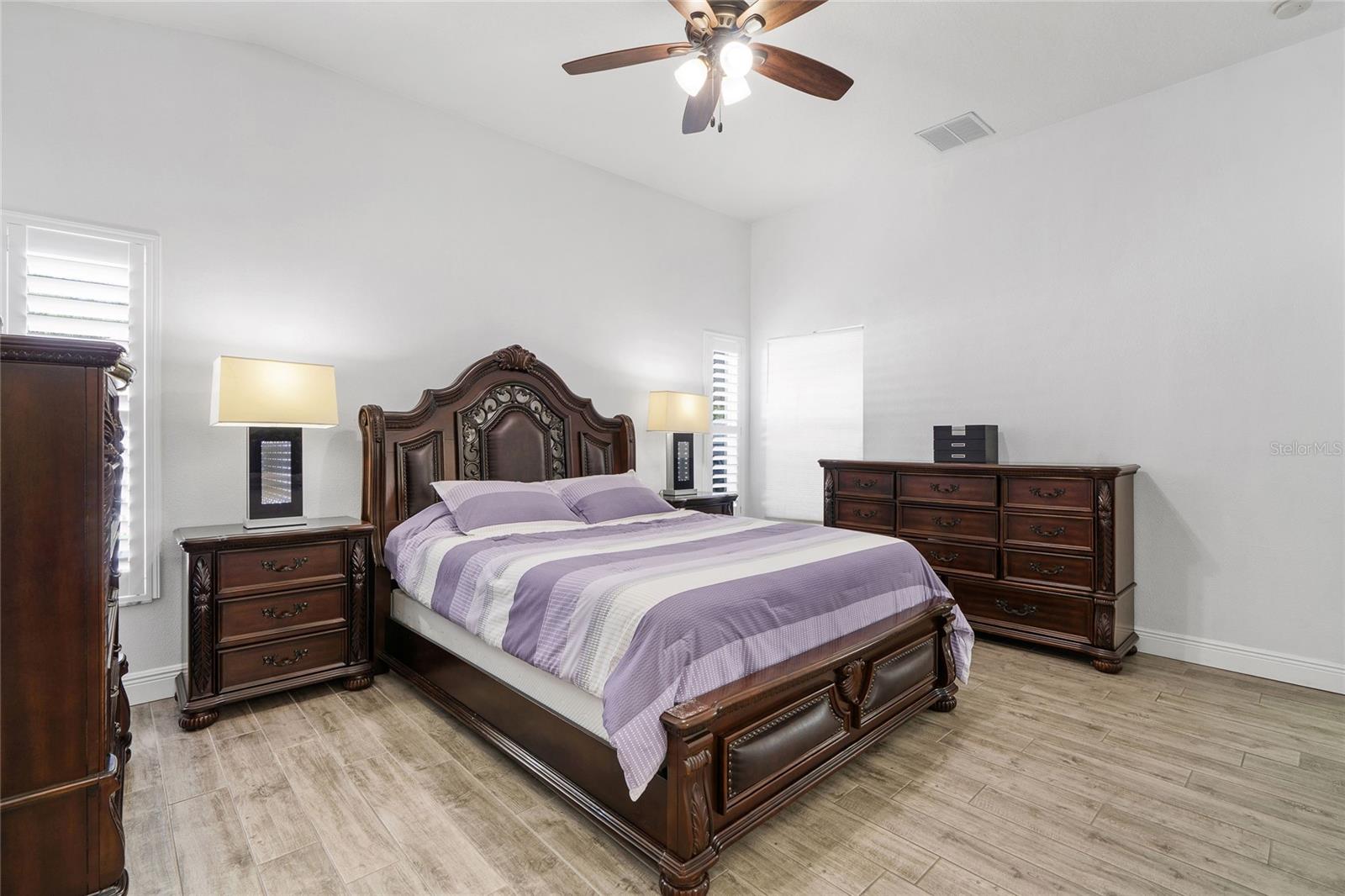 Image 18 of 48 For 10436 Hunters Haven Boulevard