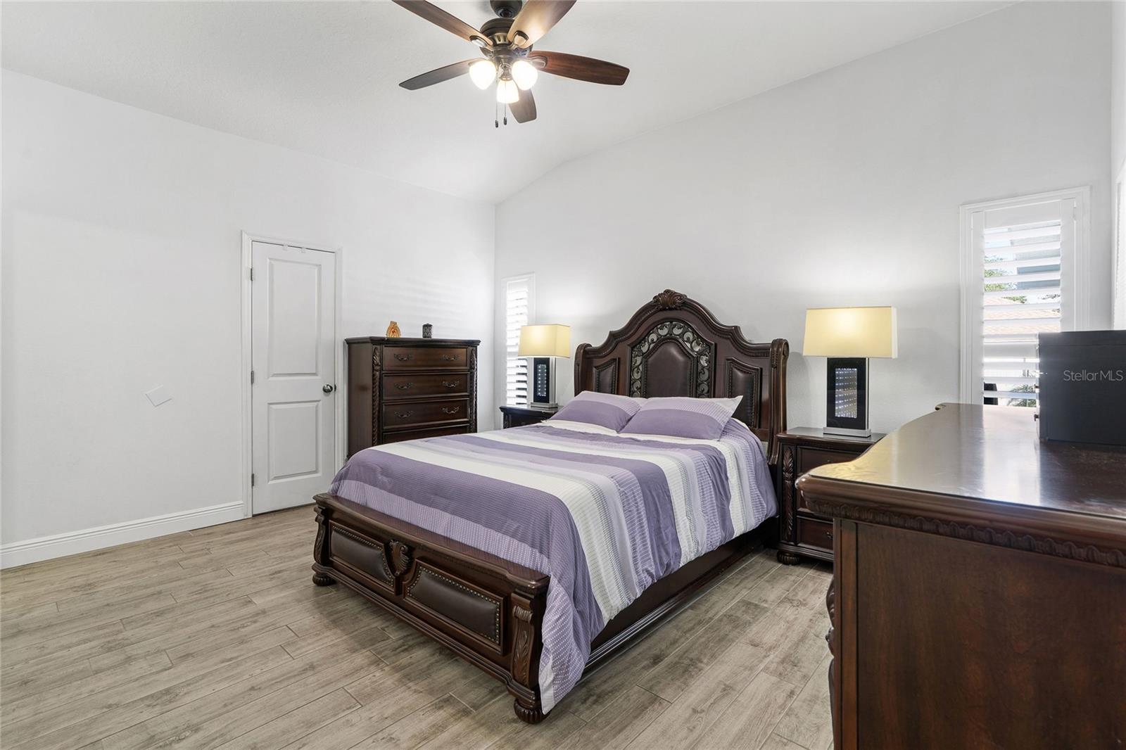 Image 19 of 48 For 10436 Hunters Haven Boulevard