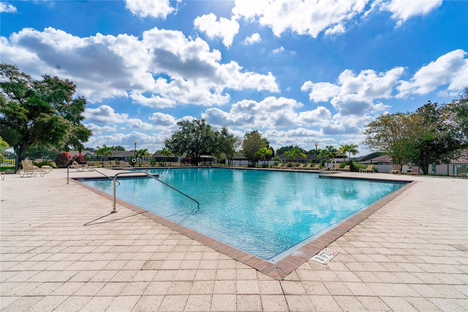 Image 39 of 48 For 10436 Hunters Haven Boulevard