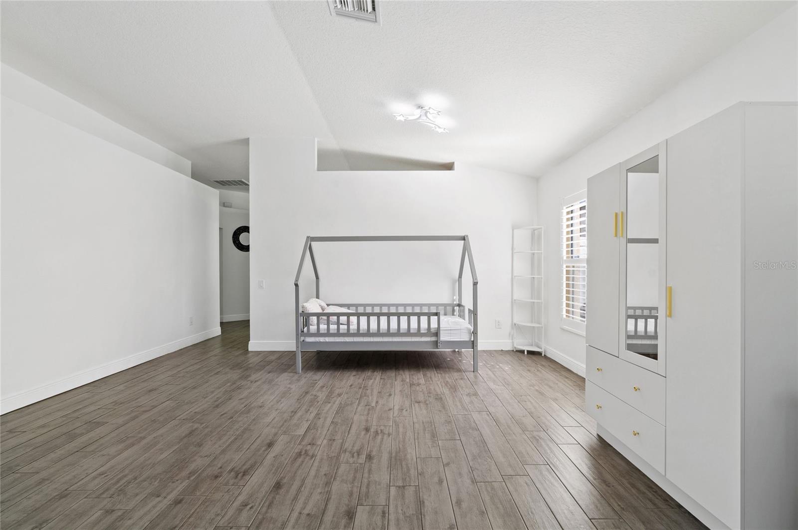 Image 9 of 48 For 10436 Hunters Haven Boulevard