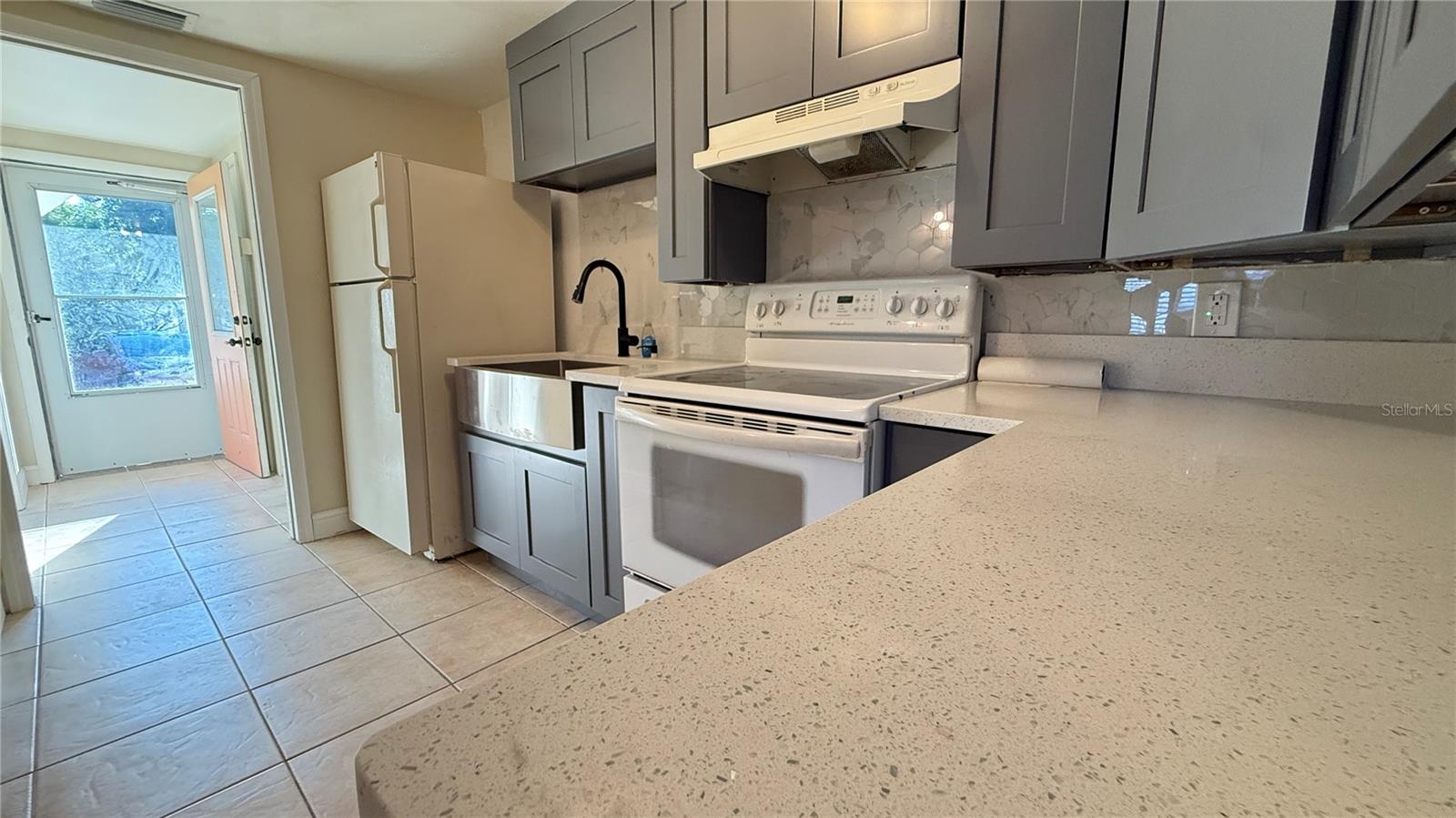 Image 9 of 19 For 12611 1st Isle