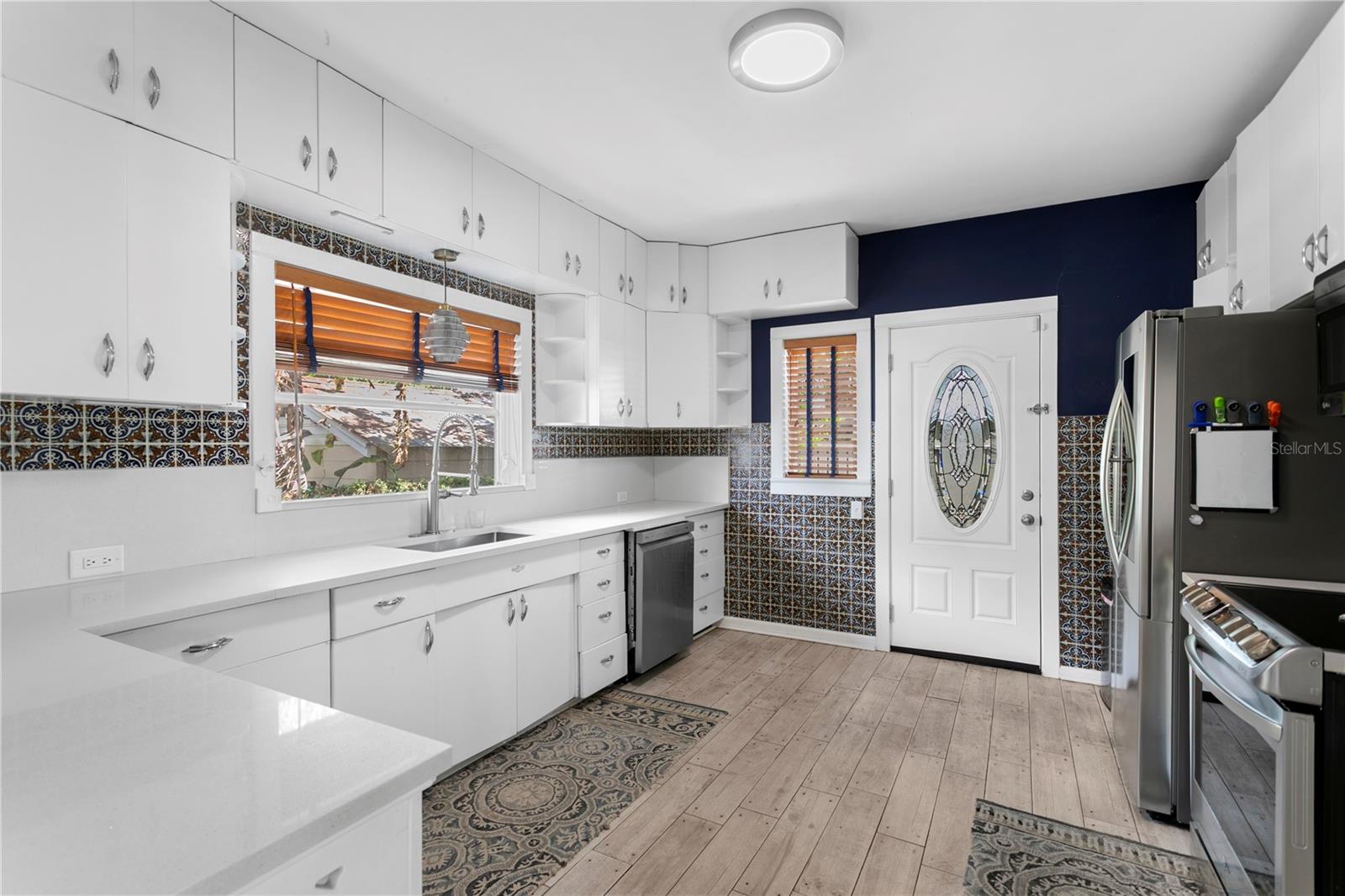 Image 30 of 67 For 5303 Suwanee Avenue