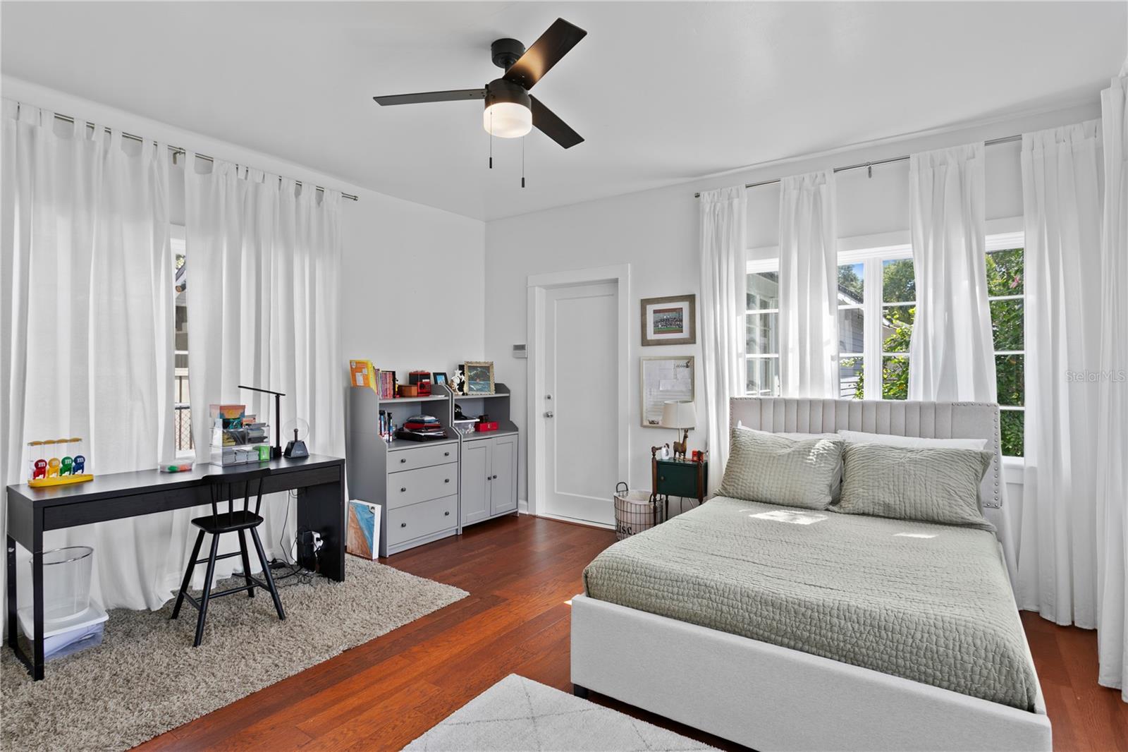 Image 36 of 67 For 5303 Suwanee Avenue