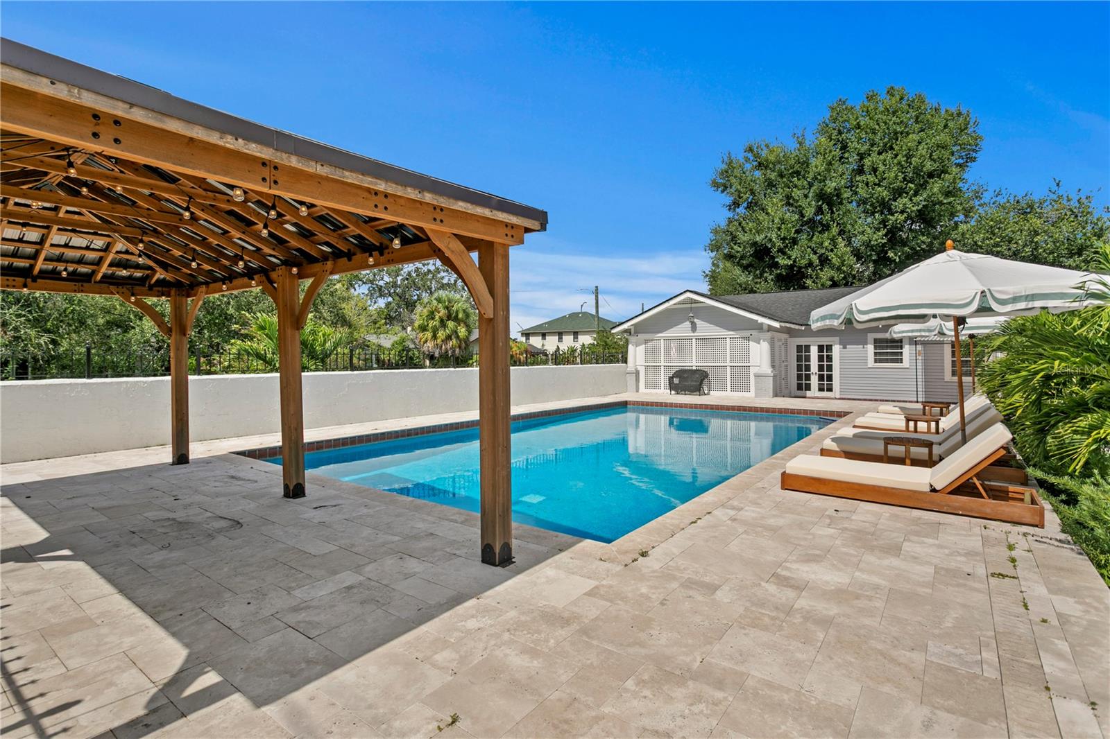 Image 47 of 67 For 5303 Suwanee Avenue