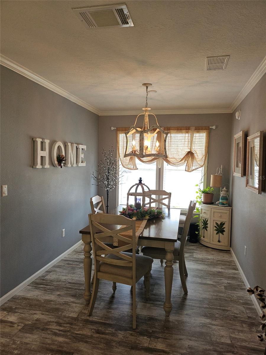 Image 20 of 42 For 171 Crown Point Drive