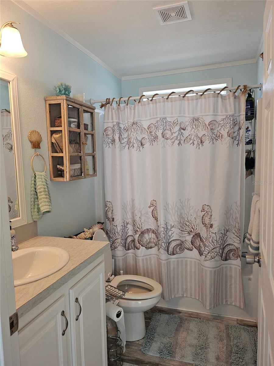 Image 25 of 42 For 171 Crown Point Drive