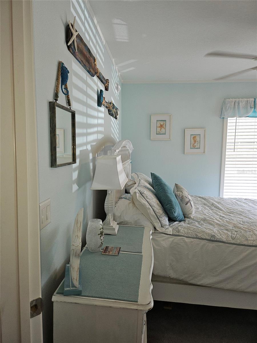 Image 29 of 42 For 171 Crown Point Drive