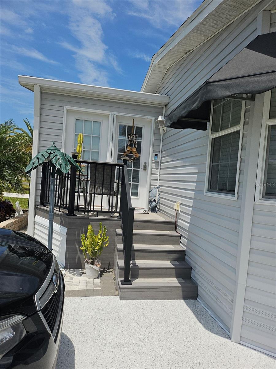 Image 4 of 42 For 171 Crown Point Drive