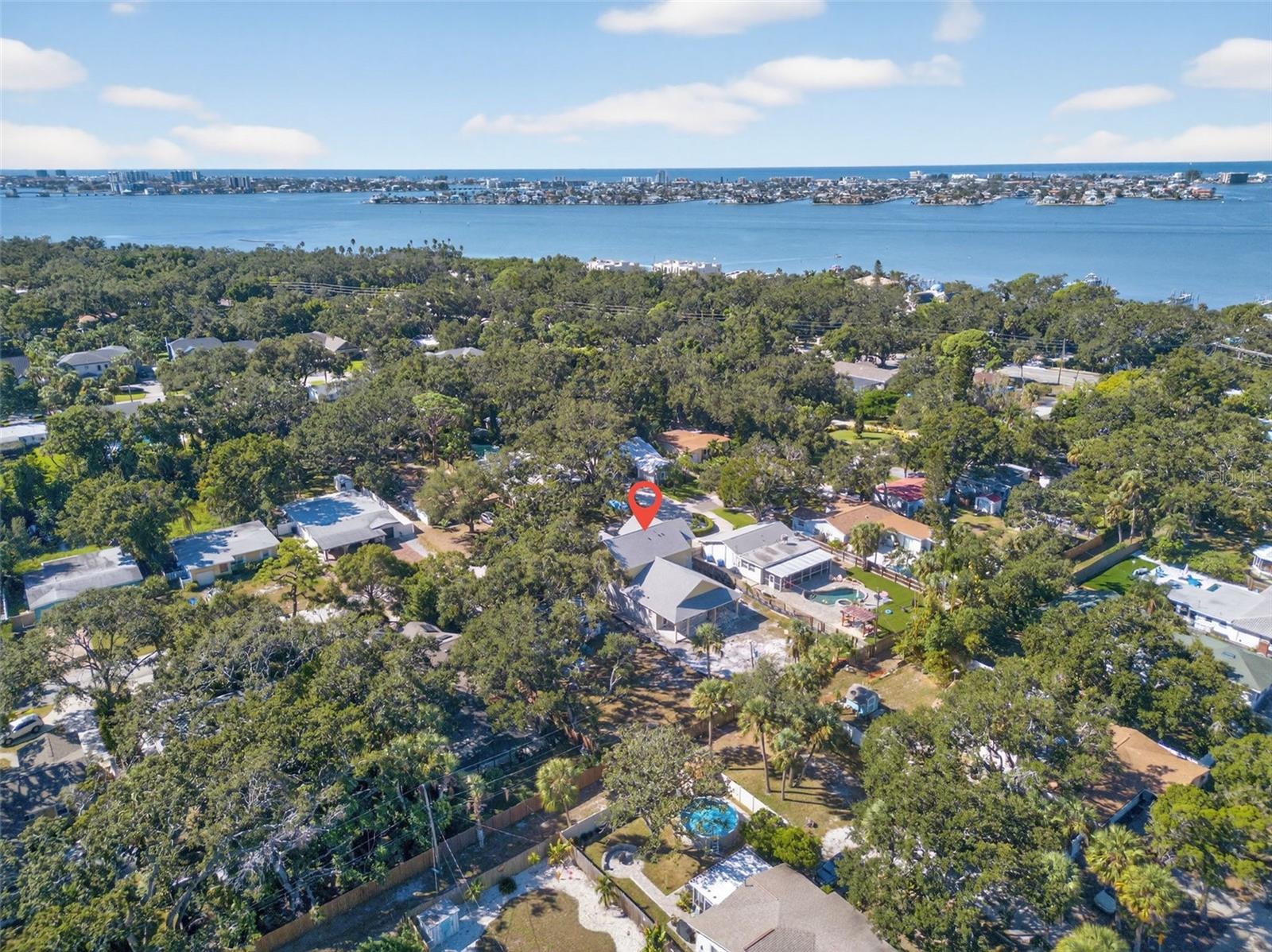 Image 8 of 9 For 8101 Country Club Road N
