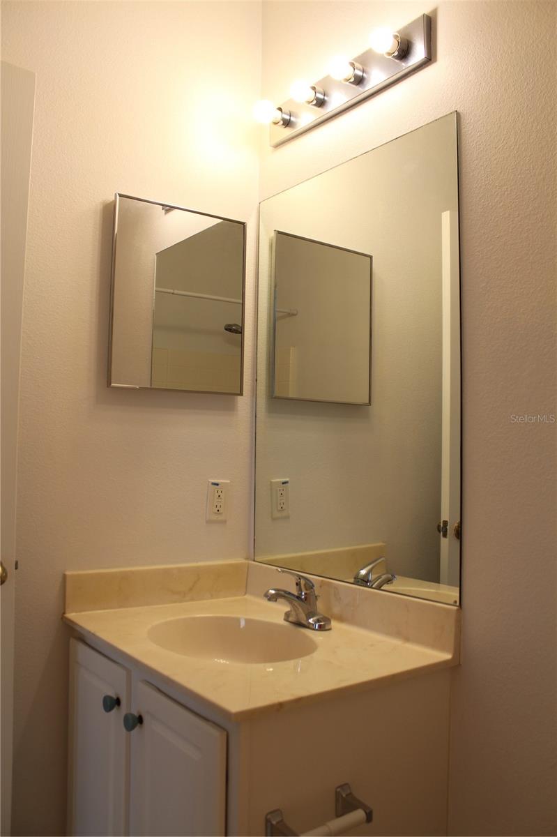 Listing photo id 11 for 16320 Swan View Circle