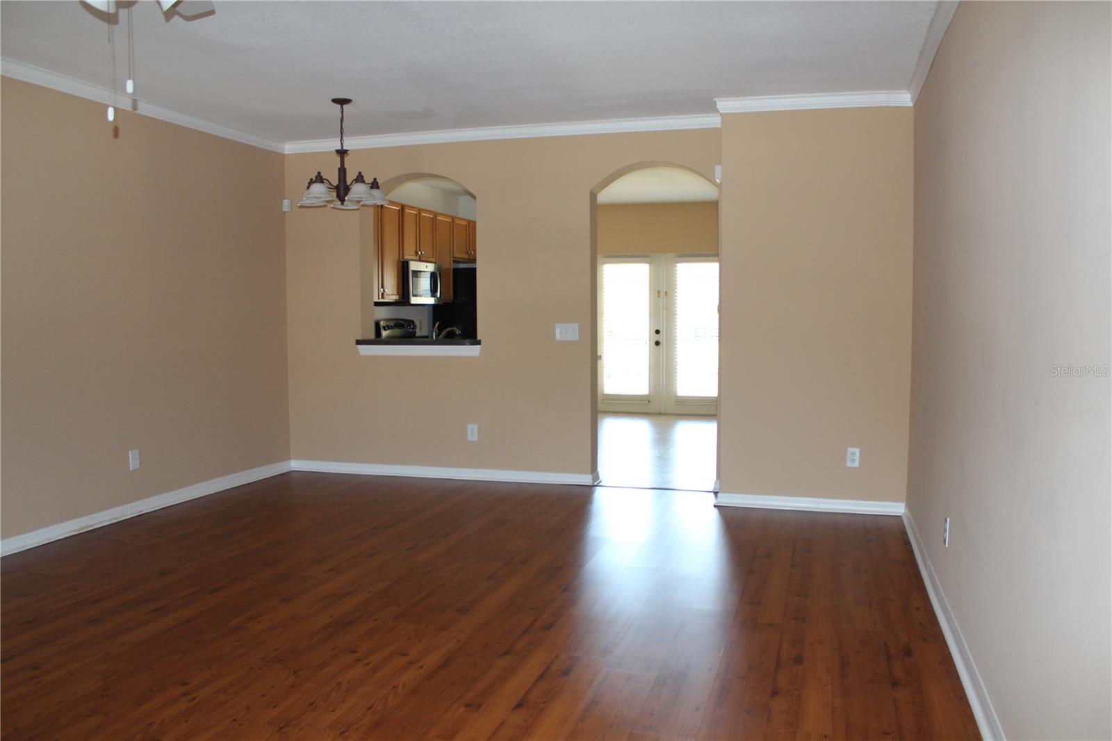 Listing photo id 7 for 16320 Swan View Circle