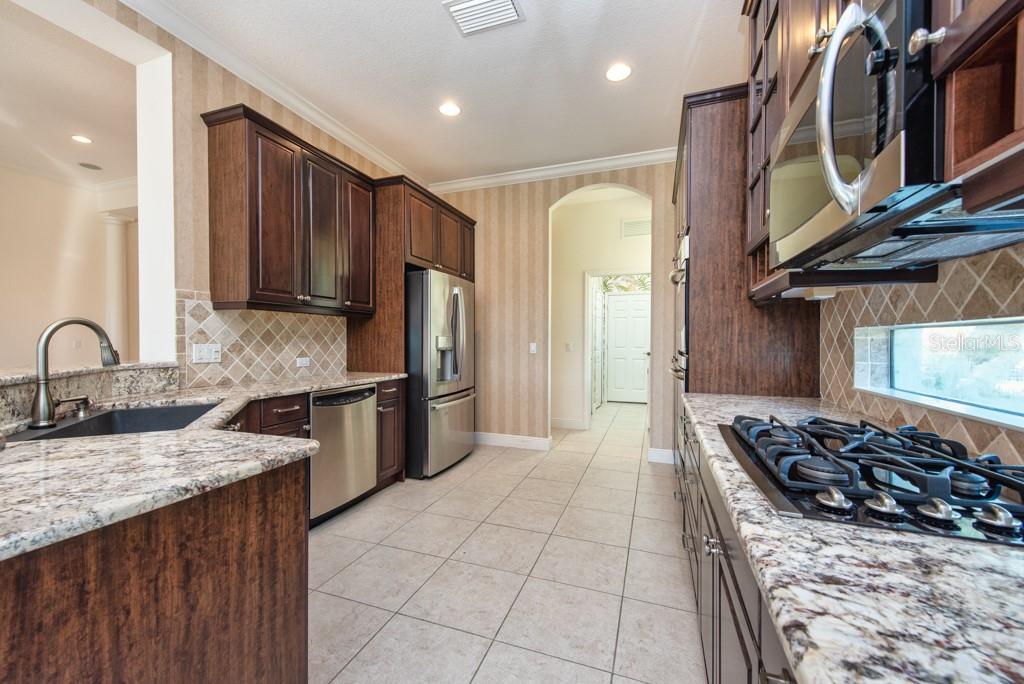 Image 11 of 58 For 12240 Thornhill Court