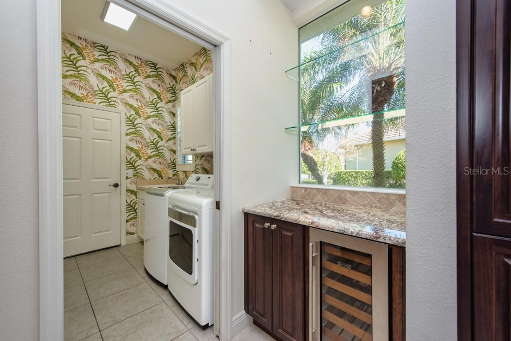 Image 15 of 58 For 12240 Thornhill Court