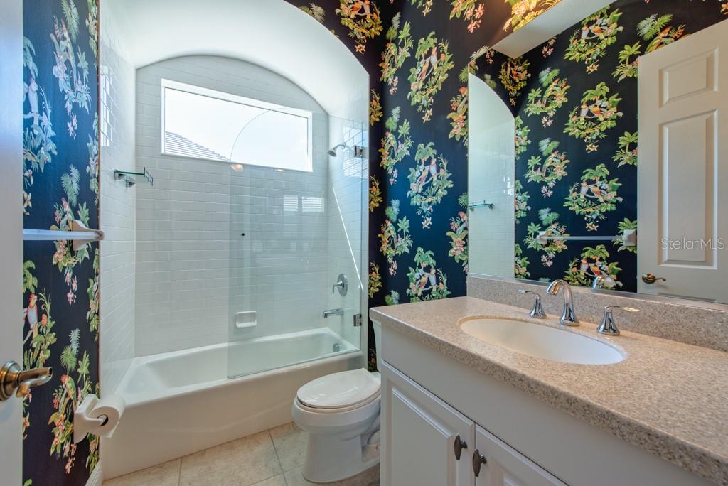 Image 28 of 58 For 12240 Thornhill Court