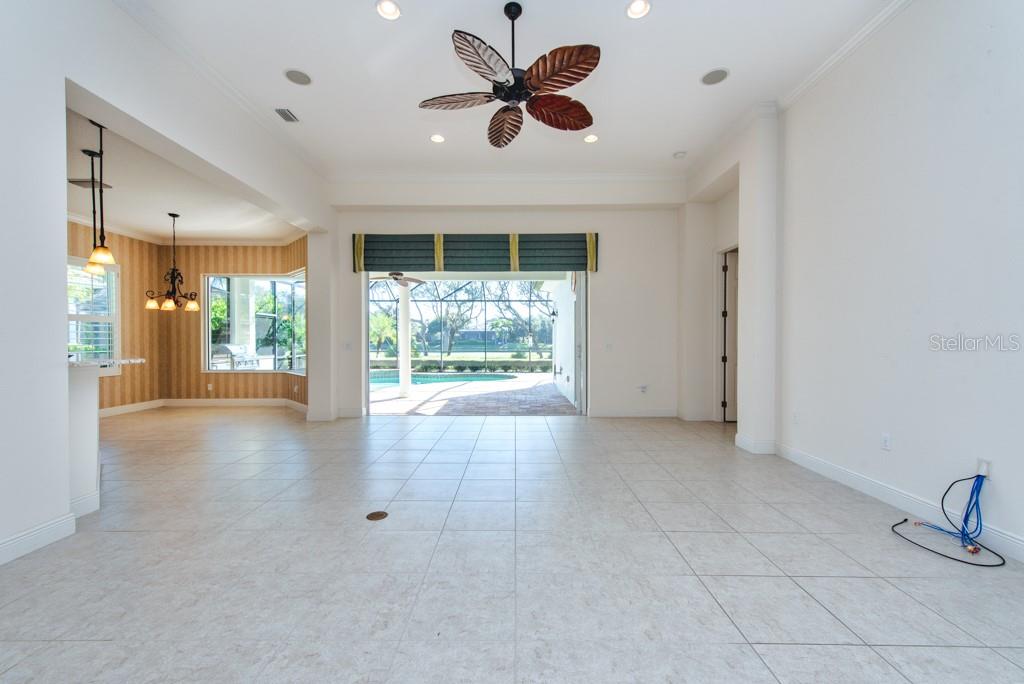Image 4 of 58 For 12240 Thornhill Court