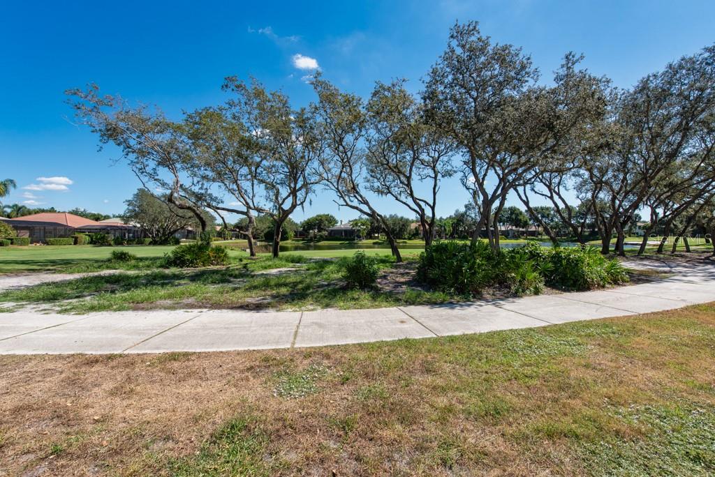 Image 40 of 58 For 12240 Thornhill Court