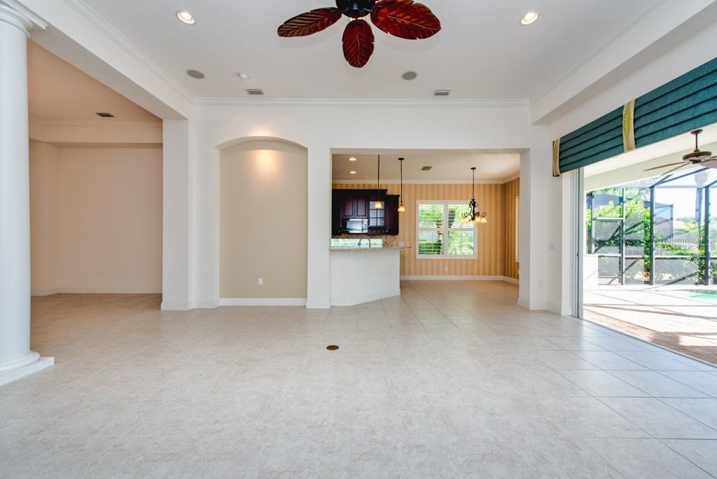 Image 5 of 58 For 12240 Thornhill Court