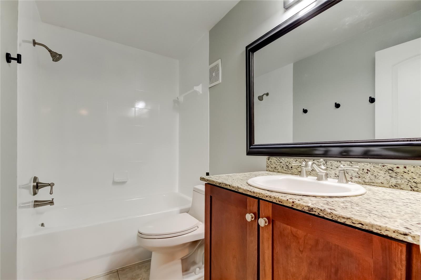 Image 23 of 30 For 210 5th Avenue S 206
