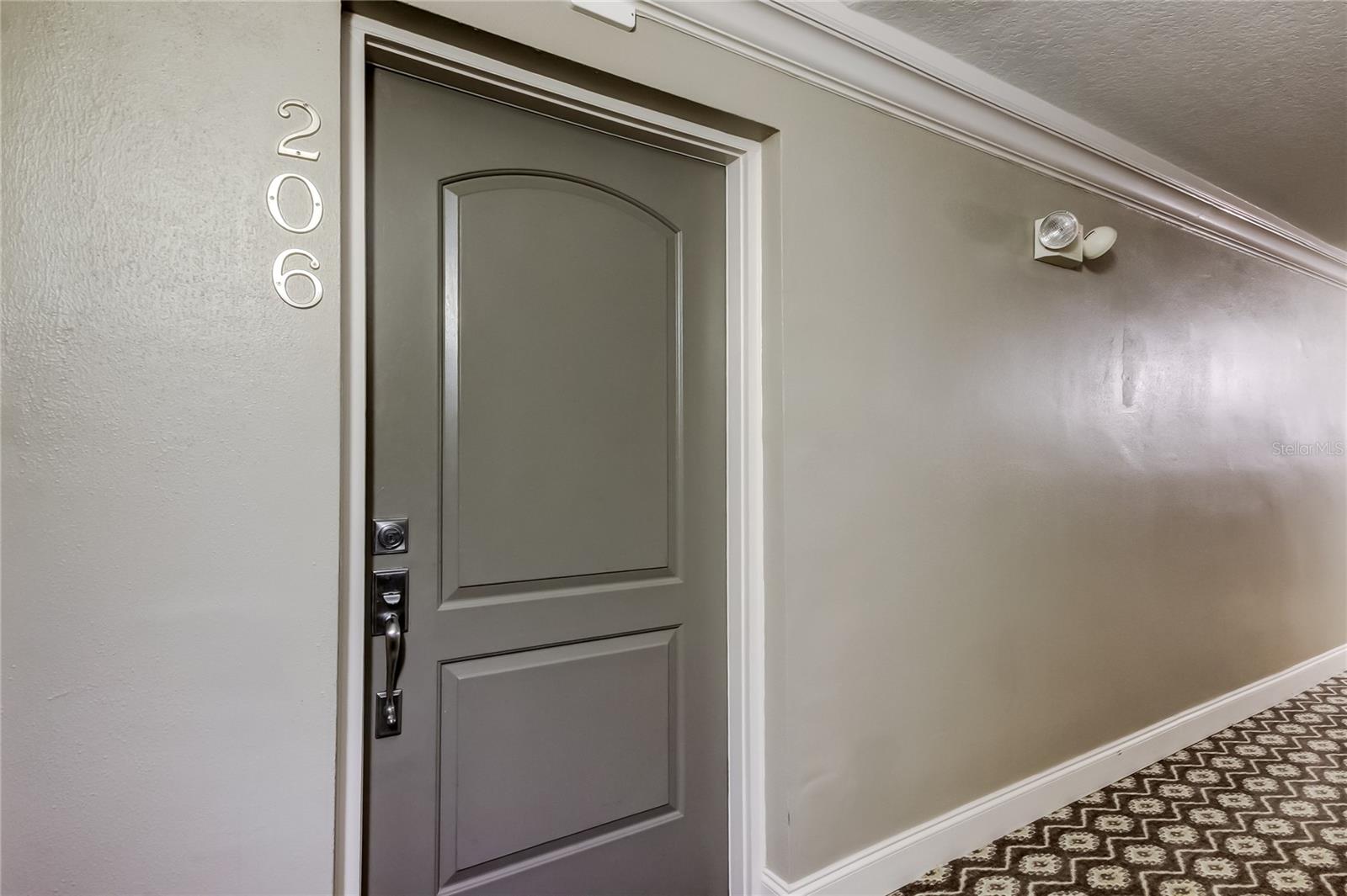 Image 6 of 30 For 210 5th Avenue S 206