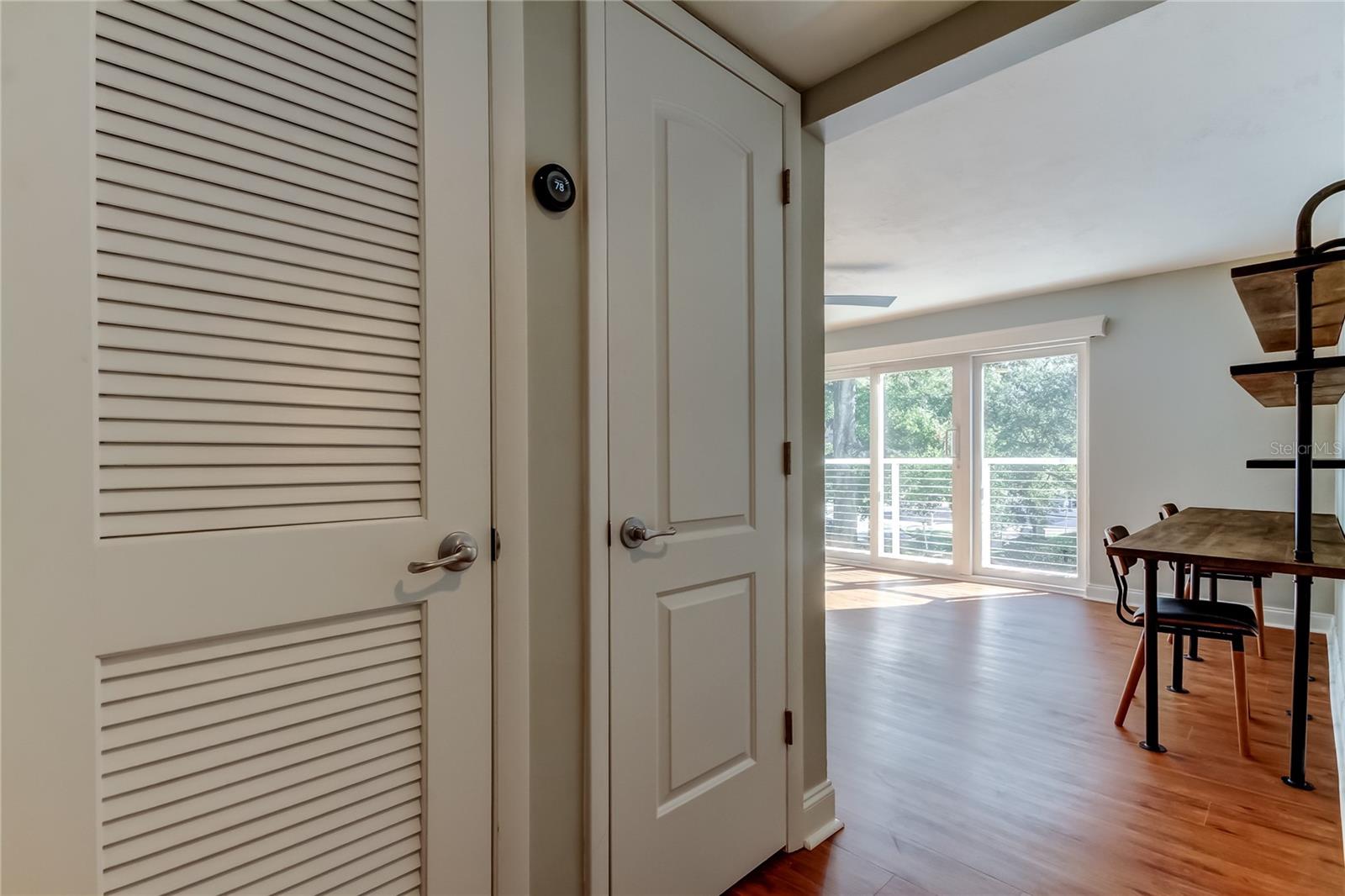Image 7 of 30 For 210 5th Avenue S 206