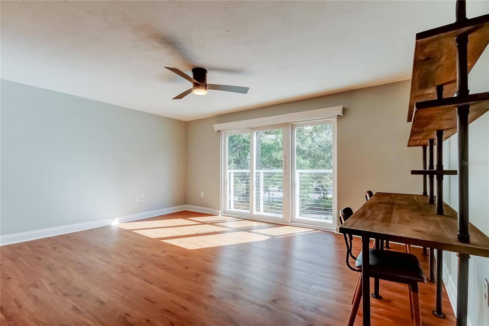 Image 8 of 30 For 210 5th Avenue S 206