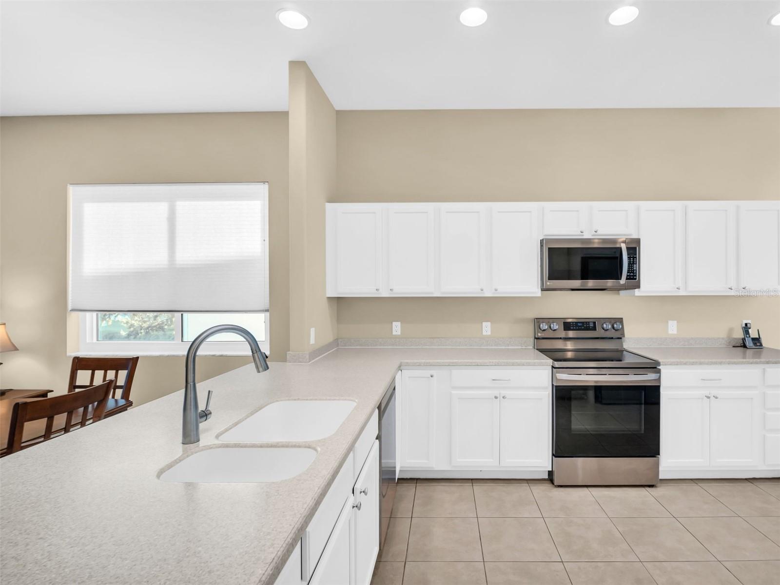 Image 10 of 79 For 1122 Pointe Alexis Drive