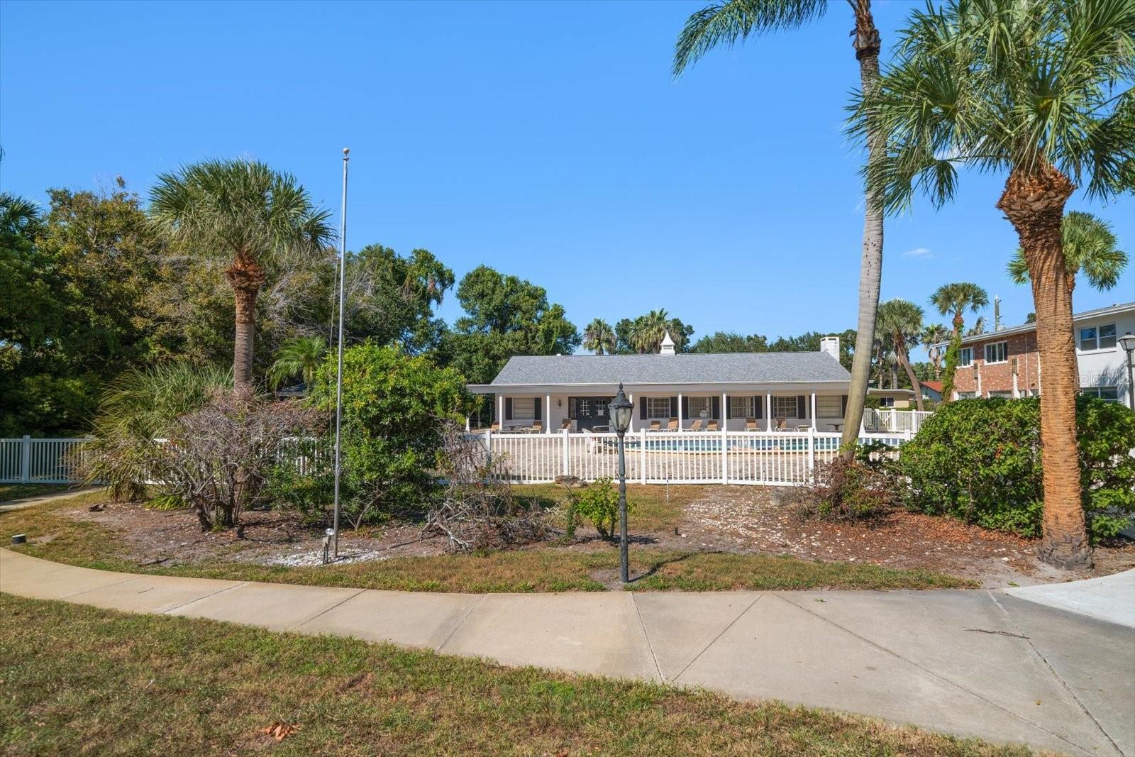 Image 33 of 38 For 607 Brandywine Drive 607