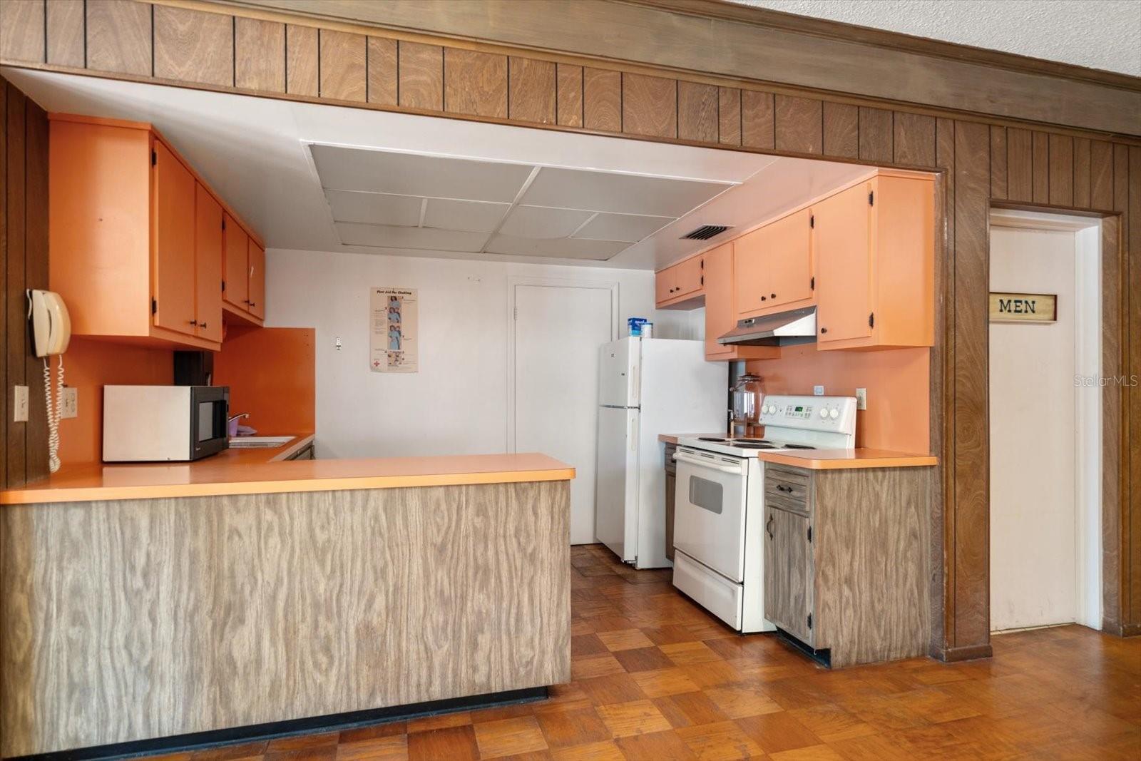 Image 36 of 38 For 607 Brandywine Drive 607