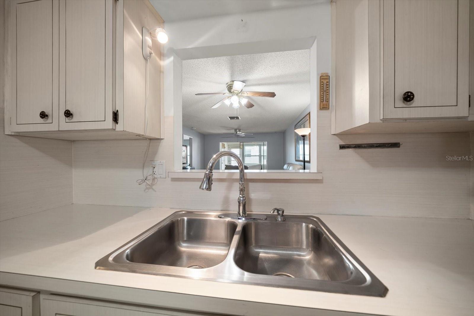 Image 5 of 38 For 607 Brandywine Drive 607