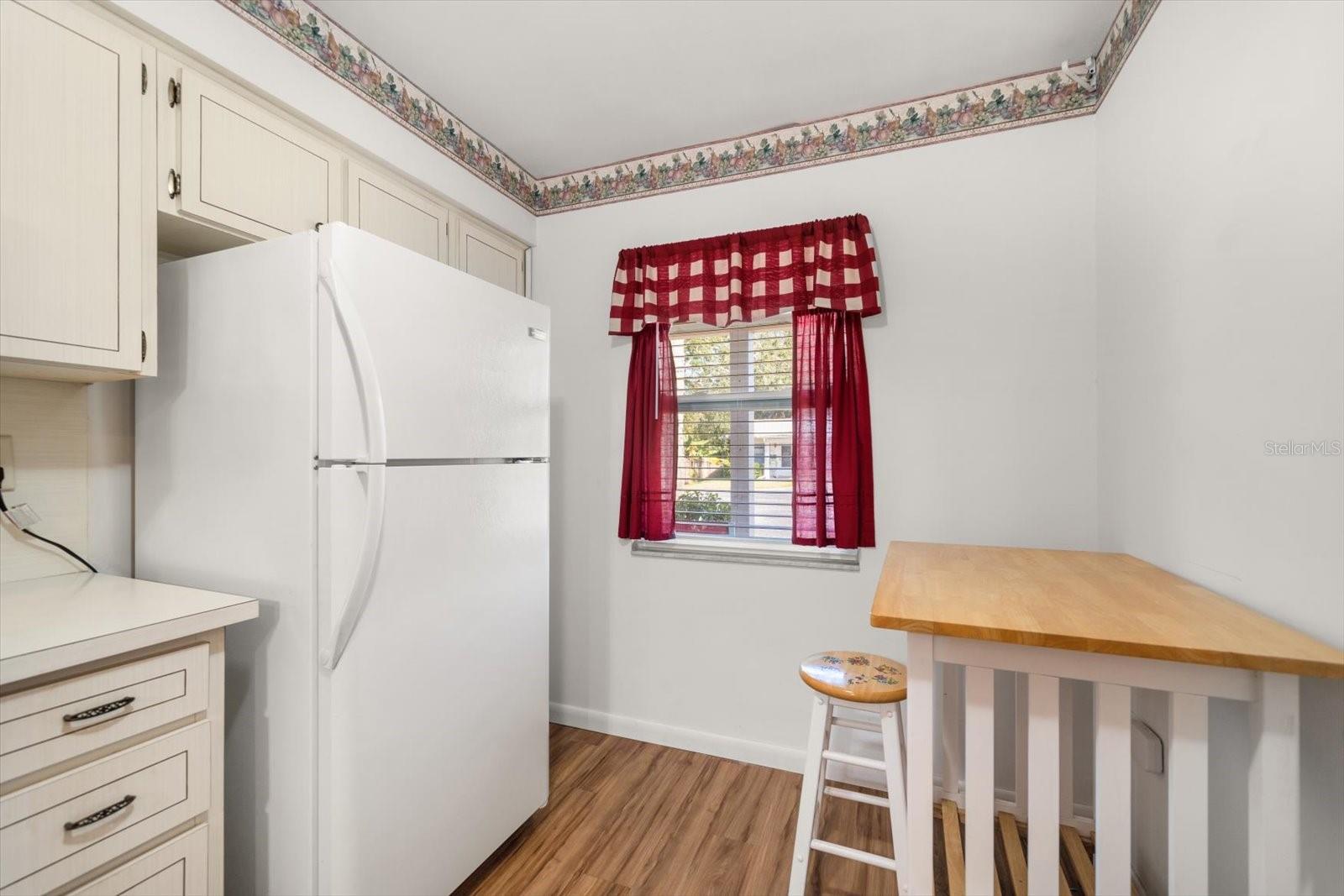 Image 6 of 38 For 607 Brandywine Drive 607