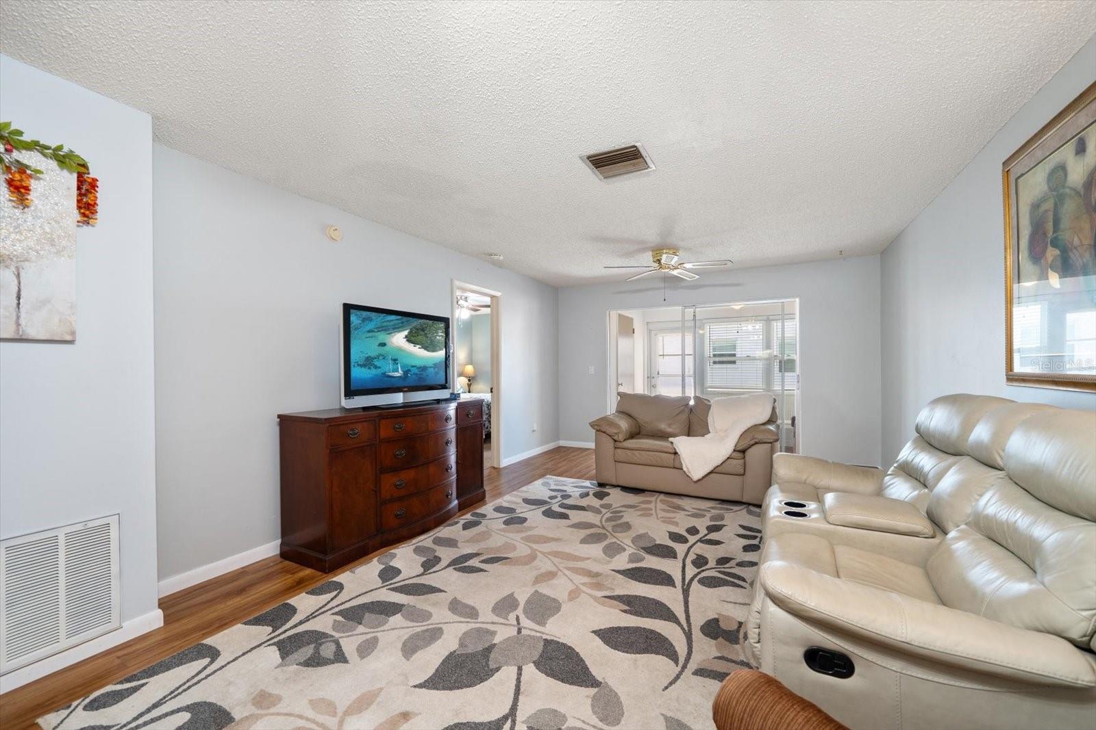 Image 7 of 38 For 607 Brandywine Drive 607