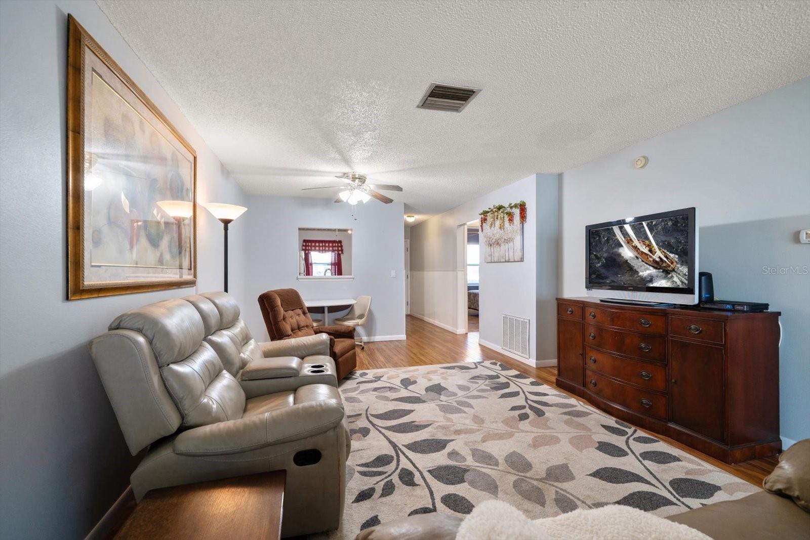Image 9 of 38 For 607 Brandywine Drive 607